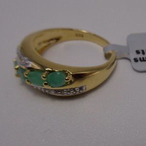 Gold plated silver Emerland(1.45) ring size 7